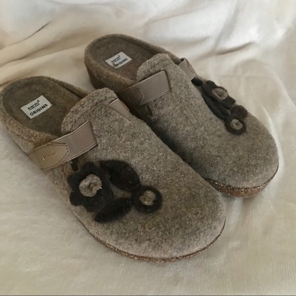 earth origins felt clogs